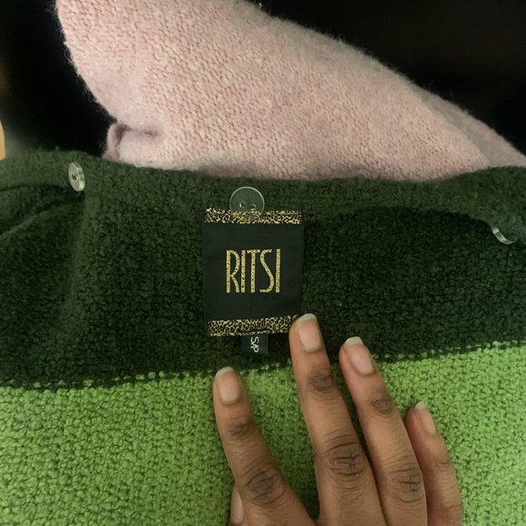 Open cardigan in gorgeous green tones. - Picture 3 of 3